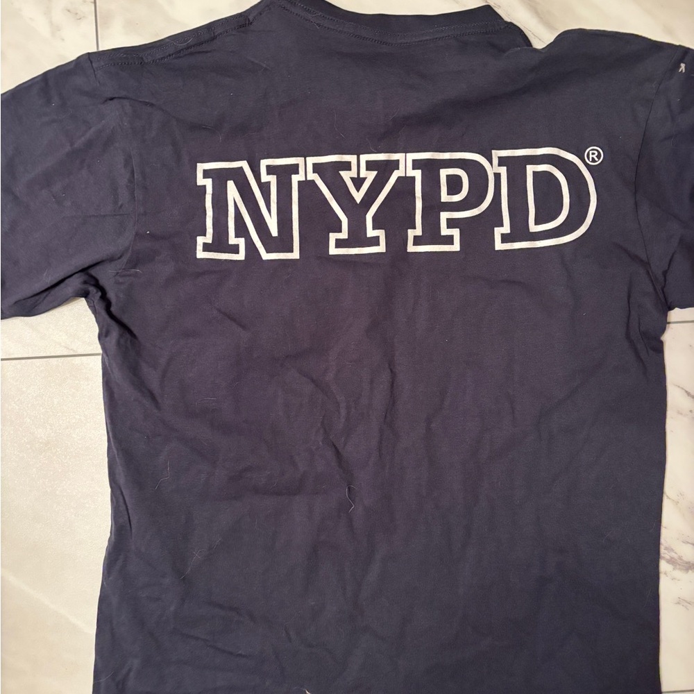 NYPD 9/11 Memorial T Shirt - size Medium - Navy Blue